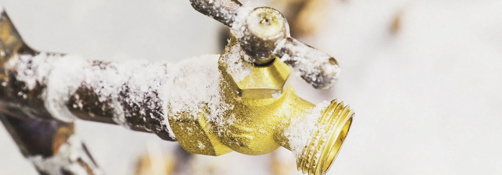 How to Thaw Frozen Pipes: A Step-by-Step Guide blog image