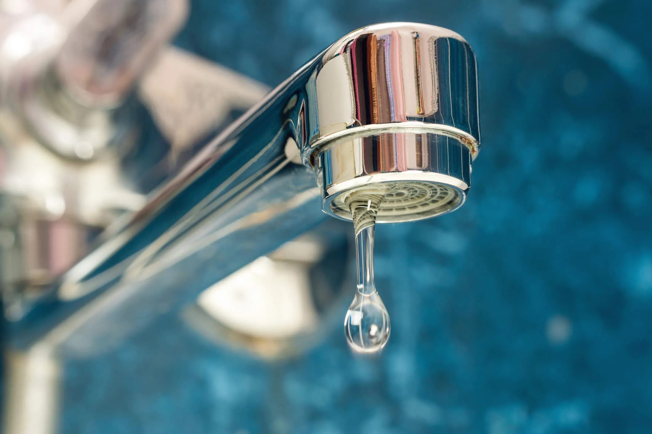 Low-Flow Plumbing Fixtures Save Water and Energy: Here’s How blog image